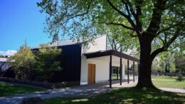 Ausstellung von Jacques Oerter in der Trauerhalle Steinheim Süd eröffnet im Mai