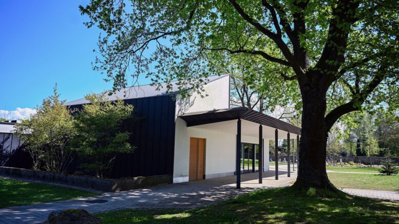 Ausstellung von Jacques Oerter in der Trauerhalle Steinheim Süd eröffnet im Mai