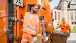 Hitze in Hanau führt zu früheren Abfuhrzeiten und temporärer Schließung des Wertstoffhofs Hitze in Hanau führt zu früheren Abfuhrzeiten und temporärer Schließung des Wertstoffhofs